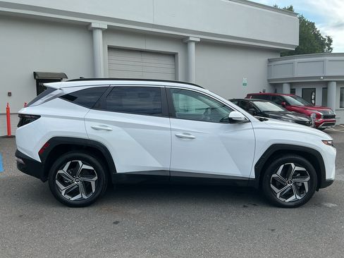 Used 2023 Hyundai Tucson SEL w/ Convenience Package AWD/4WD image 4