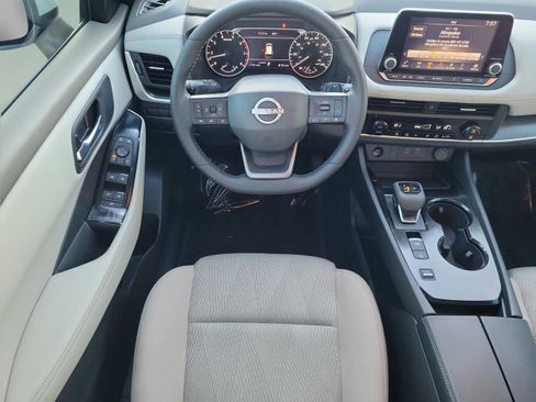 New 2025 Nissan Rogue SV image 16