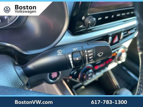 Used 2023 Kia Forte GT-Line w/ GT-Line Technology Package image 18