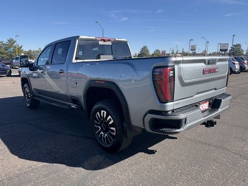 Used 2024 GMC Sierra 2500 AT4 w/ AT4 Premium Plus Package image 5