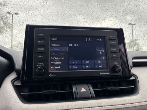 Used 2022 Toyota RAV4 XLE w/ XLE Grade Weather Package FWD image 21