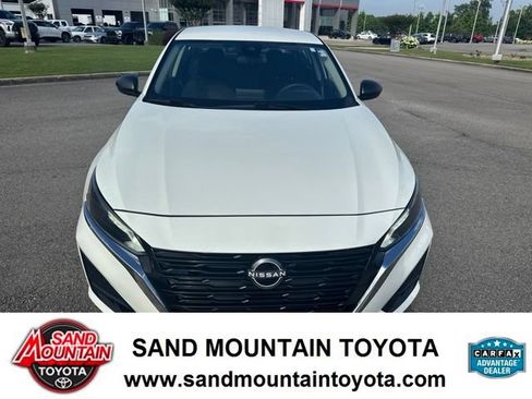 Used 2025 Nissan Altima 2.5 S FWD image 8