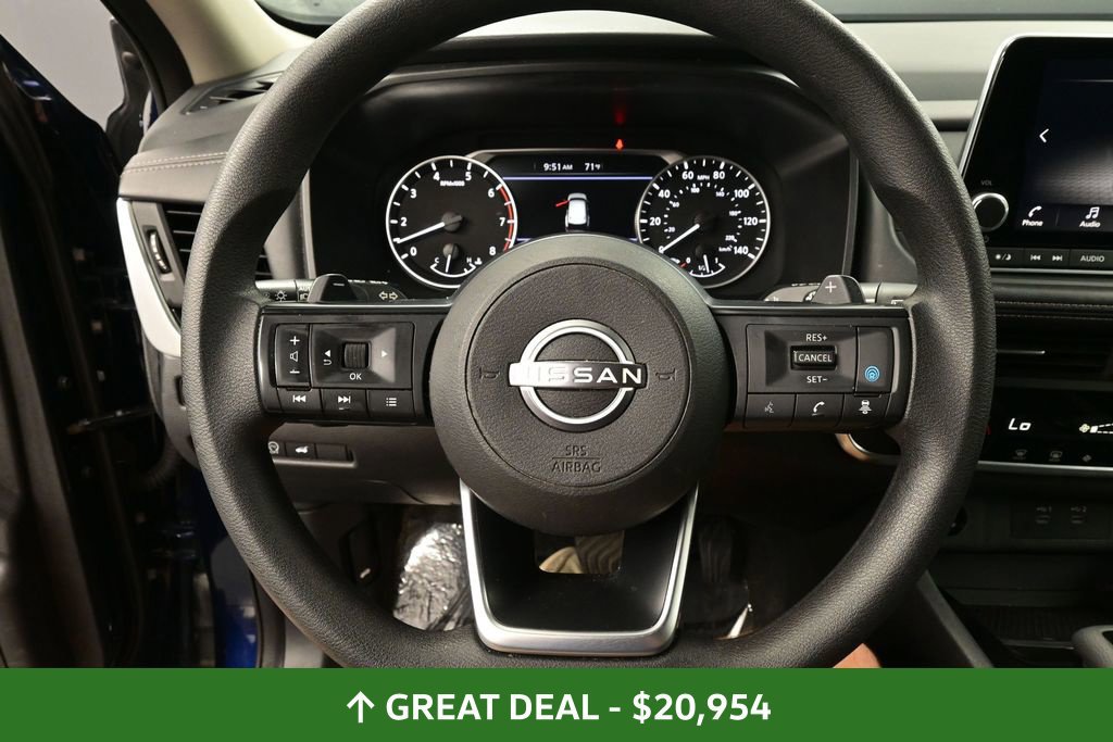 Used 2024 Nissan Rogue SV AWD/4WD image 14