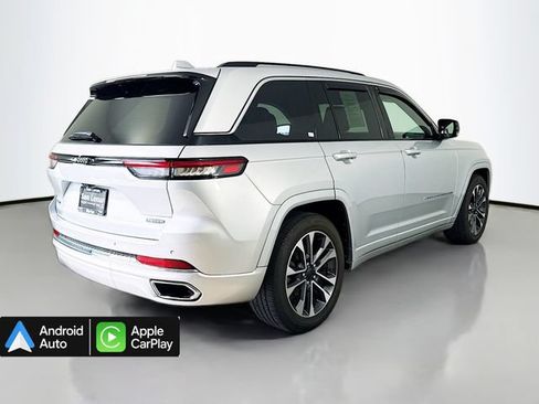 Used 2022 Jeep Grand Cherokee Overland AWD/4WD image 7