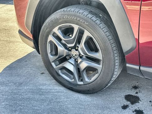 Used 2024 Toyota RAV4 Adventure image 9