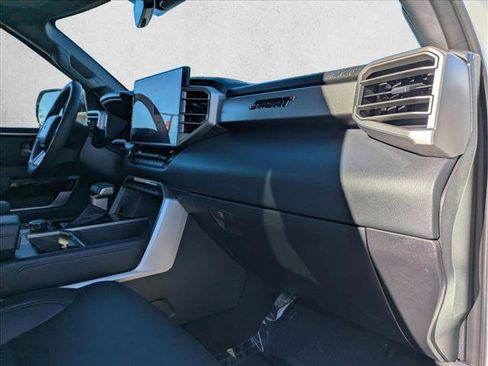 Used 2025 Toyota Tundra Limited image 21