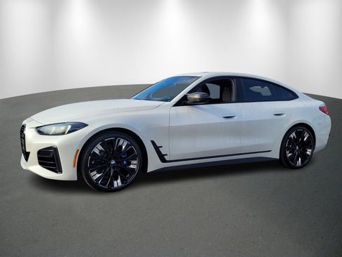 New 2026 BMW M440i w/ M Carbon Exterior Package image 3