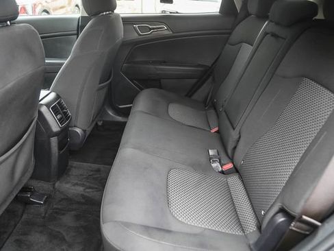 Certified 2023 Kia Sportage LX AWD/4WD image 19