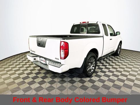 Used 2012 Nissan Frontier SV w/ Sport Appearance Pkg AWD/4WD image 11