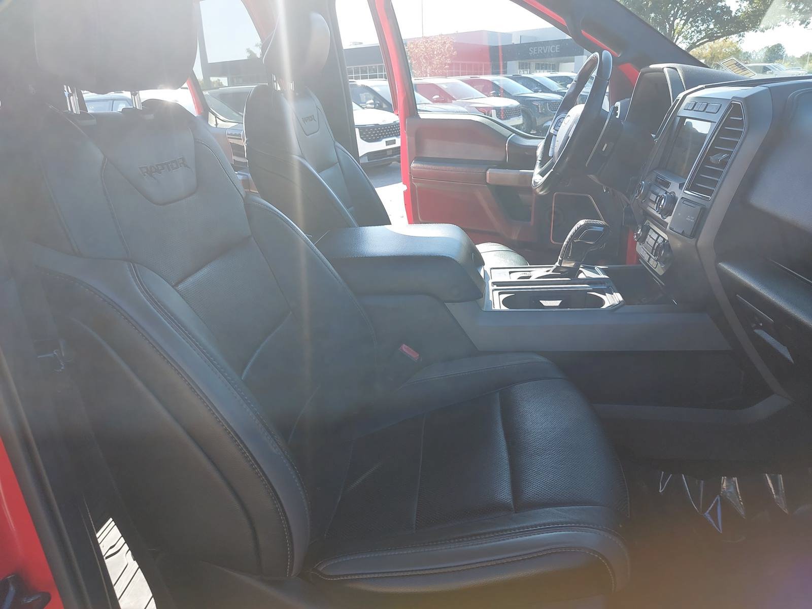 Used 2018 Ford F150 Raptor w/ Equipment Group 802A Luxury AWD/4WD image 10