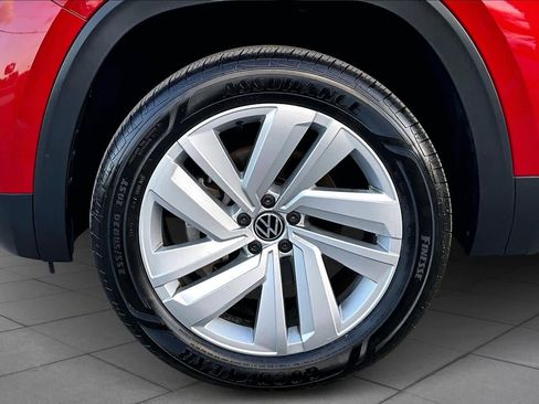 Used 2022 Volkswagen Atlas Cross Sport SE image 10