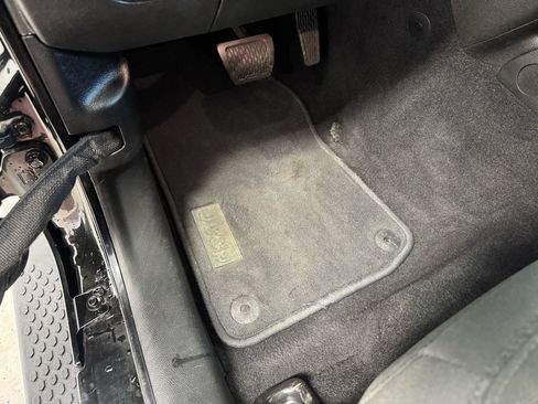 Used 2019 Jeep Wrangler Unlimited Sahara w/ Safety Group AWD/4WD image 18