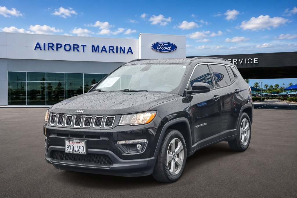 Used 2019 Jeep Compass Latitude w/ Popular Equipment Group FWD image 4