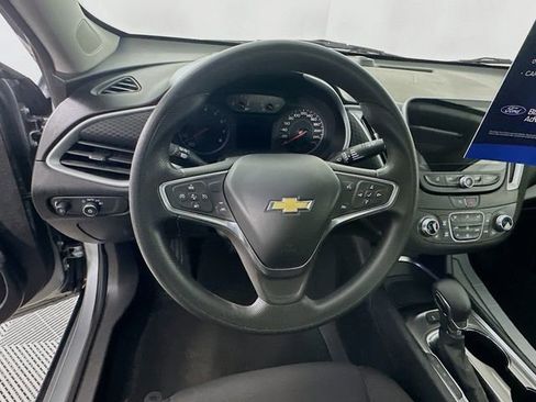 Used 2024 Chevrolet Malibu LT FWD image 17