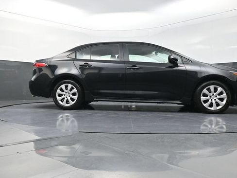 Used 2024 Toyota Corolla LE FWD image 38