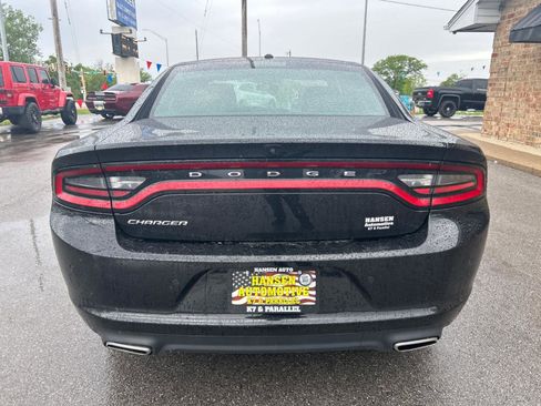 Used 2022 Dodge Charger SXT RWD image 6