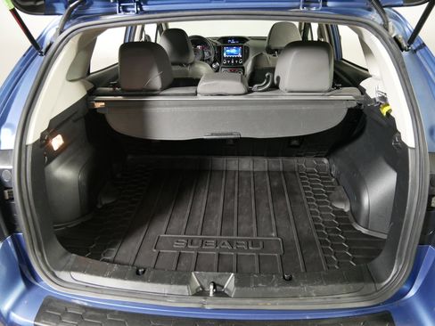 Used 2021 Subaru Crosstrek 2.5i Sport w/ Moonroof Package image 18