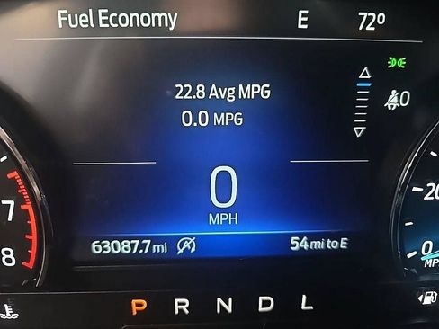 Used 2021 Ford Explorer XLT w/ Equipment Group 202A AWD/4WD image 15