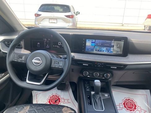 New 2025 Nissan Kicks SV w/ SV Premium Package image 14
