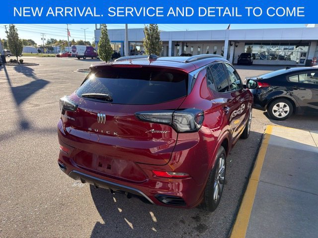 Used 2024 Buick Encore GX Avenir w/ Avenir Convenience Package FWD image 10
