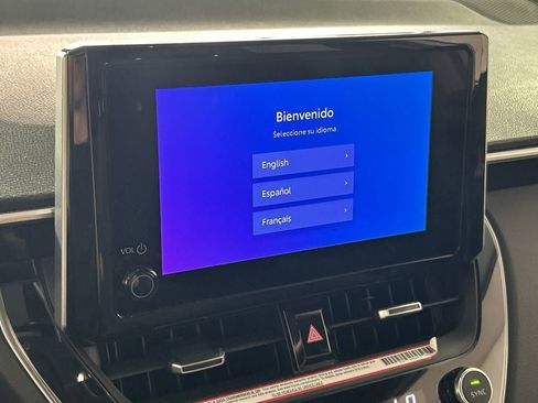 Used 2023 Toyota Corolla Cross XLE w/ Convenience Package FWD image 18