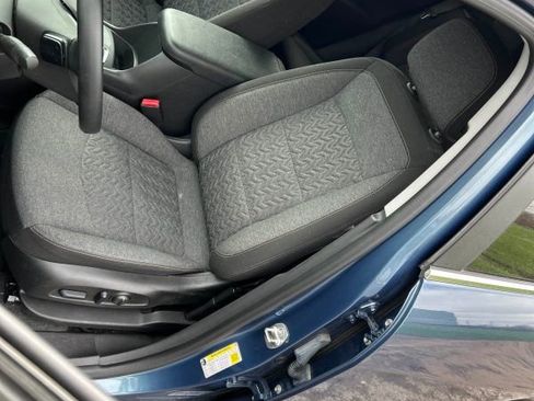 Used 2024 Chevrolet Equinox LT w/ LPO, Floor Liner Package image 8