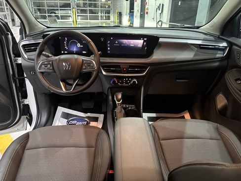 Used 2024 Buick Encore GX Preferred w/ Comfort Package AWD/4WD image 32