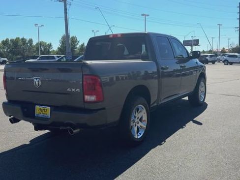 Used 2016 RAM 1500 Express AWD/4WD image 8