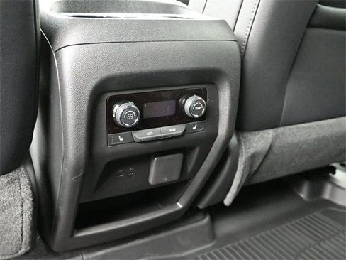 New 2026 Chevrolet Traverse High Country w/ LPO, Floor Liner Package image 32