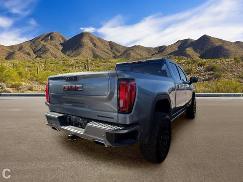 Used 2019 GMC Sierra 1500 Denali w/ Denali Ultimate Package AWD/4WD image 4