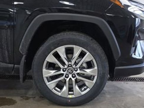 New 2025 Toyota RAV4 XLE Premium image 32