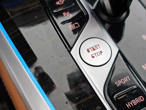 Used 2023 BMW X5 xDrive45e image 29