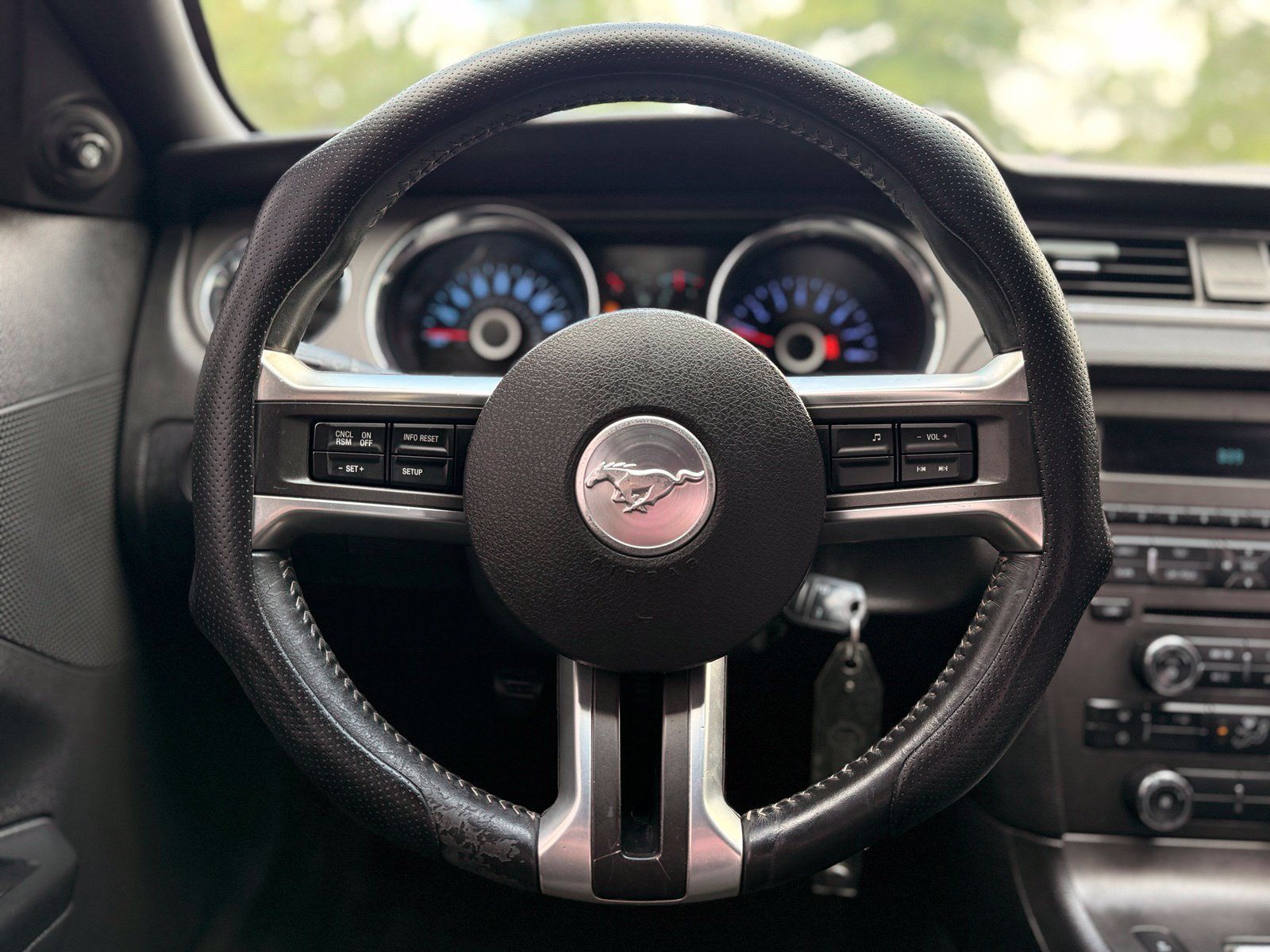 Used 2014 Ford Mustang GT RWD image 25