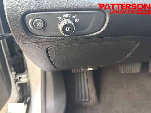 Used 2021 Chevrolet Malibu LT w/ Redline Edition FWD image 10