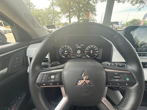 Used 2024 Mitsubishi Outlander SEL AWD/4WD image 21