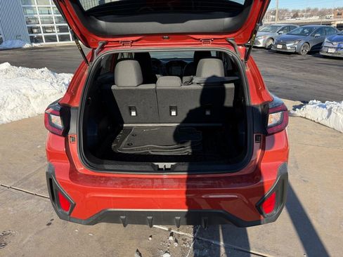 Used 2024 Subaru Crosstrek 2.0i Premium image 8