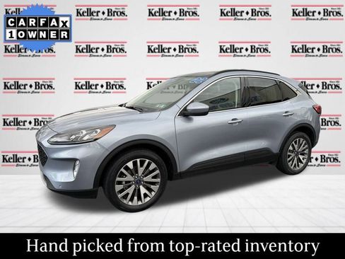 Used 2022 Ford Escape Titanium image 3