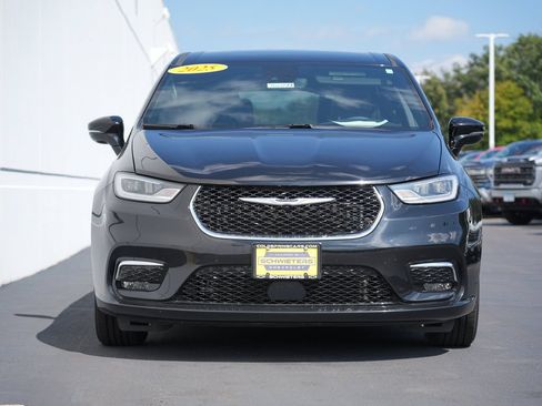 Used 2025 Chrysler Pacifica Select FWD image 8