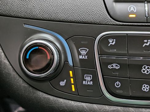 Used 2020 Chevrolet Malibu LT image 5