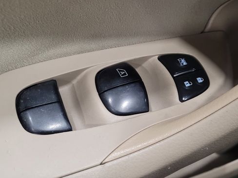 Used 2014 Nissan Altima 2.5 S w/ Display Audio Package image 27