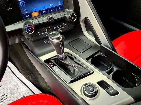 Used 2015 Chevrolet Corvette Stingray Coupe RWD image 16