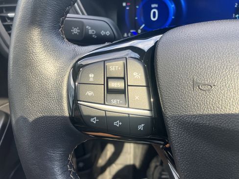 Certified 2022 Ford Escape Titanium w/ Titanium Elite Package AWD/4WD image 26
