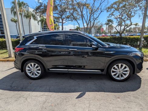 Used 2019 INFINITI QX50 Essential w/ Proassist Package image 4