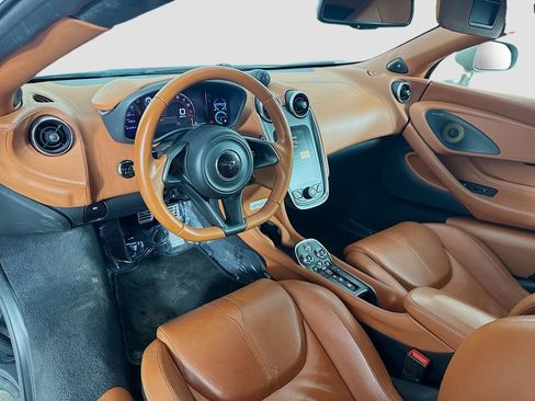 Used 2016 McLaren 570S Coupe image 17