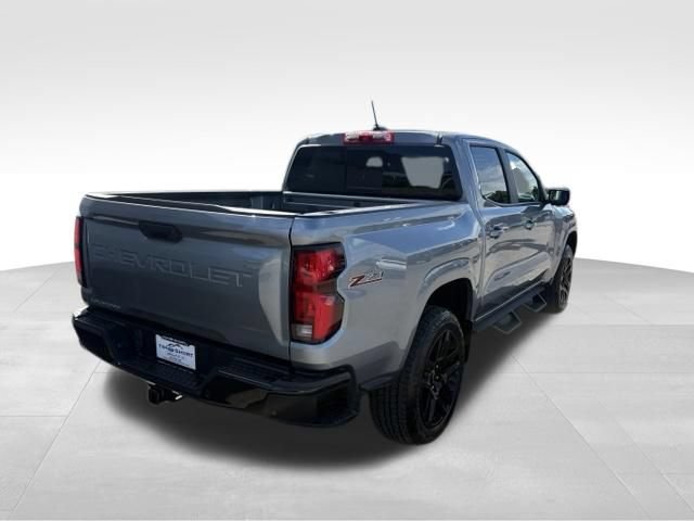 Used 2024 Chevrolet Colorado Z71 w/ Advanced Trailering Package AWD/4WD image 2