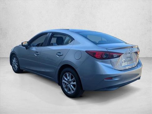 Used 2015 MAZDA MAZDA3 i Touring image 4
