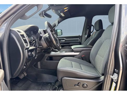 Used 2022 RAM 1500 Big Horn AWD/4WD image 11