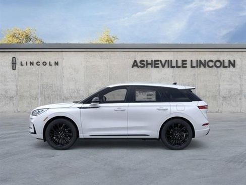 New 2025 Lincoln Corsair Reserve w/ Jet Appearance Package image 3