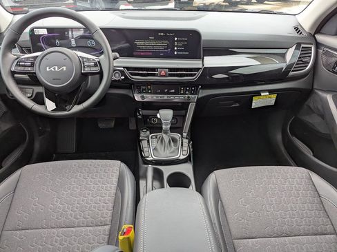 New 2026 Kia Seltos S FWD image 12