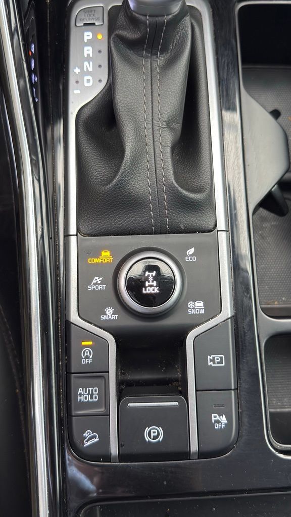 Used 2023 Kia Sorento SX AWD/4WD image 9